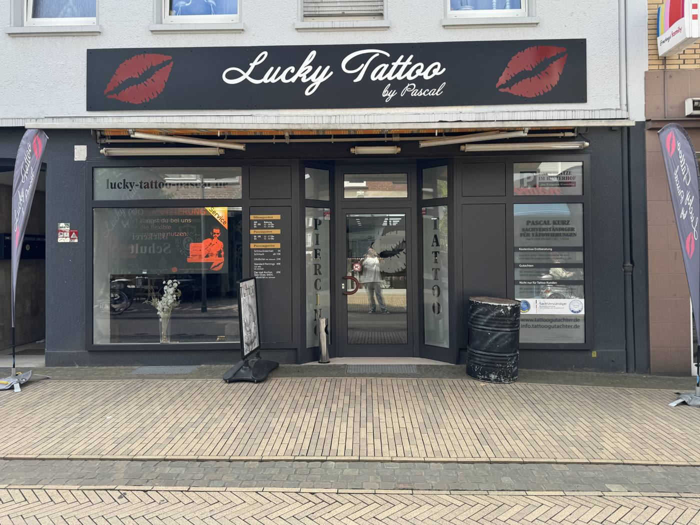 Ladenfront von Lucky Tattoo nachher